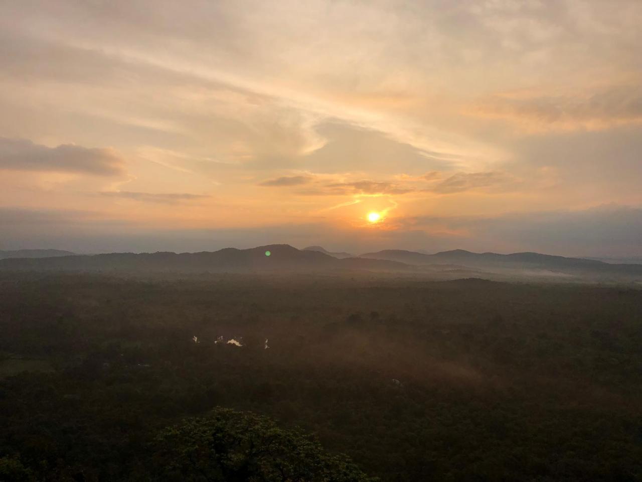 Sigiriya Nature Villa Lodge Buitenkant foto